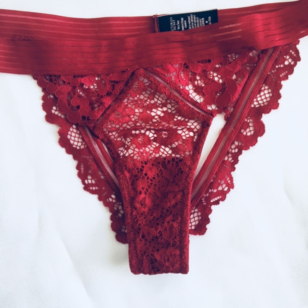 Victoria’s Secret Cheekini, 1 medium left! - Picture 2 of 5